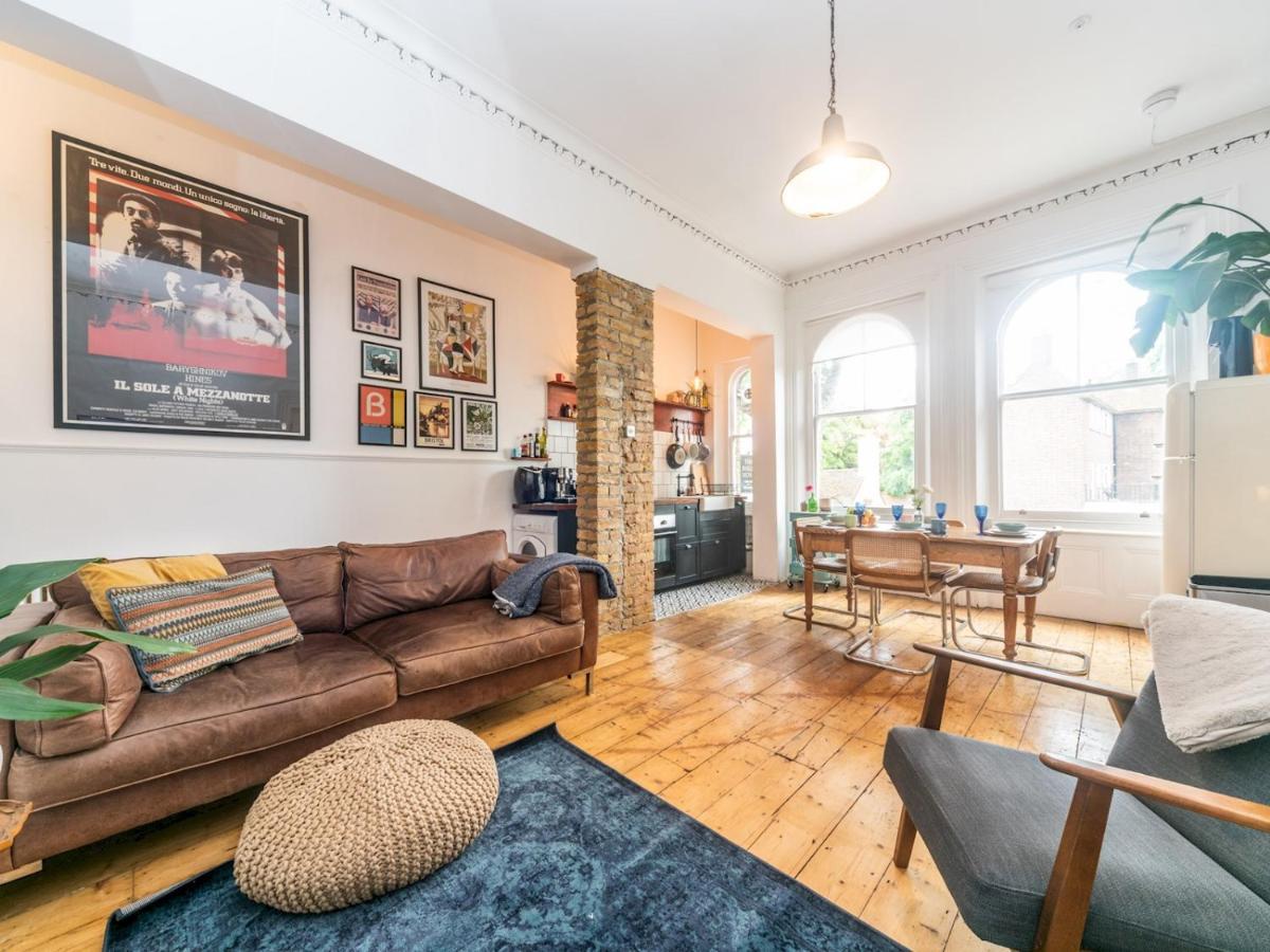 Pass The Keys Rustic And Quirky Flat In Charming Charlton Village ลอนดอน ภายนอก รูปภาพ