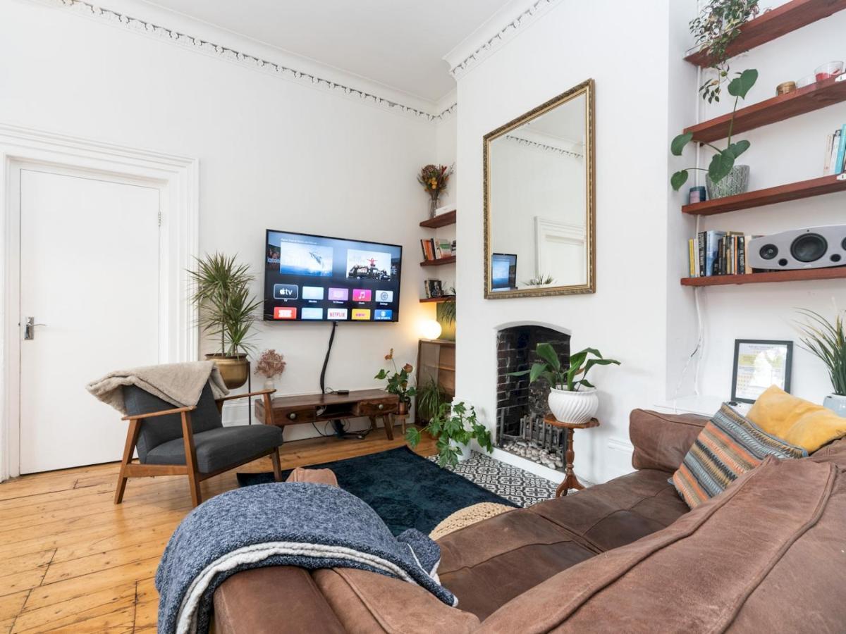 Pass The Keys Rustic And Quirky Flat In Charming Charlton Village ลอนดอน ภายนอก รูปภาพ