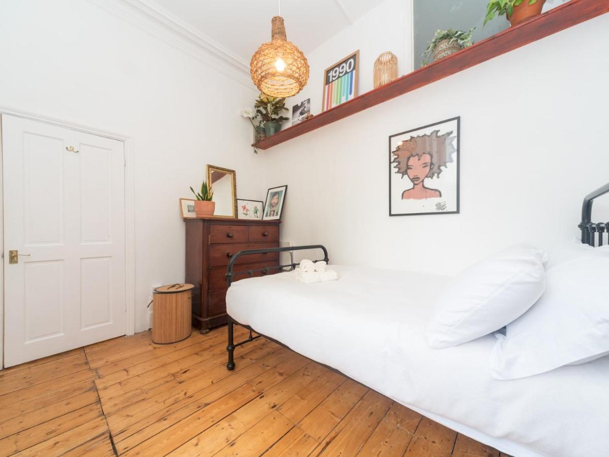 Pass The Keys Rustic And Quirky Flat In Charming Charlton Village ลอนดอน ภายนอก รูปภาพ