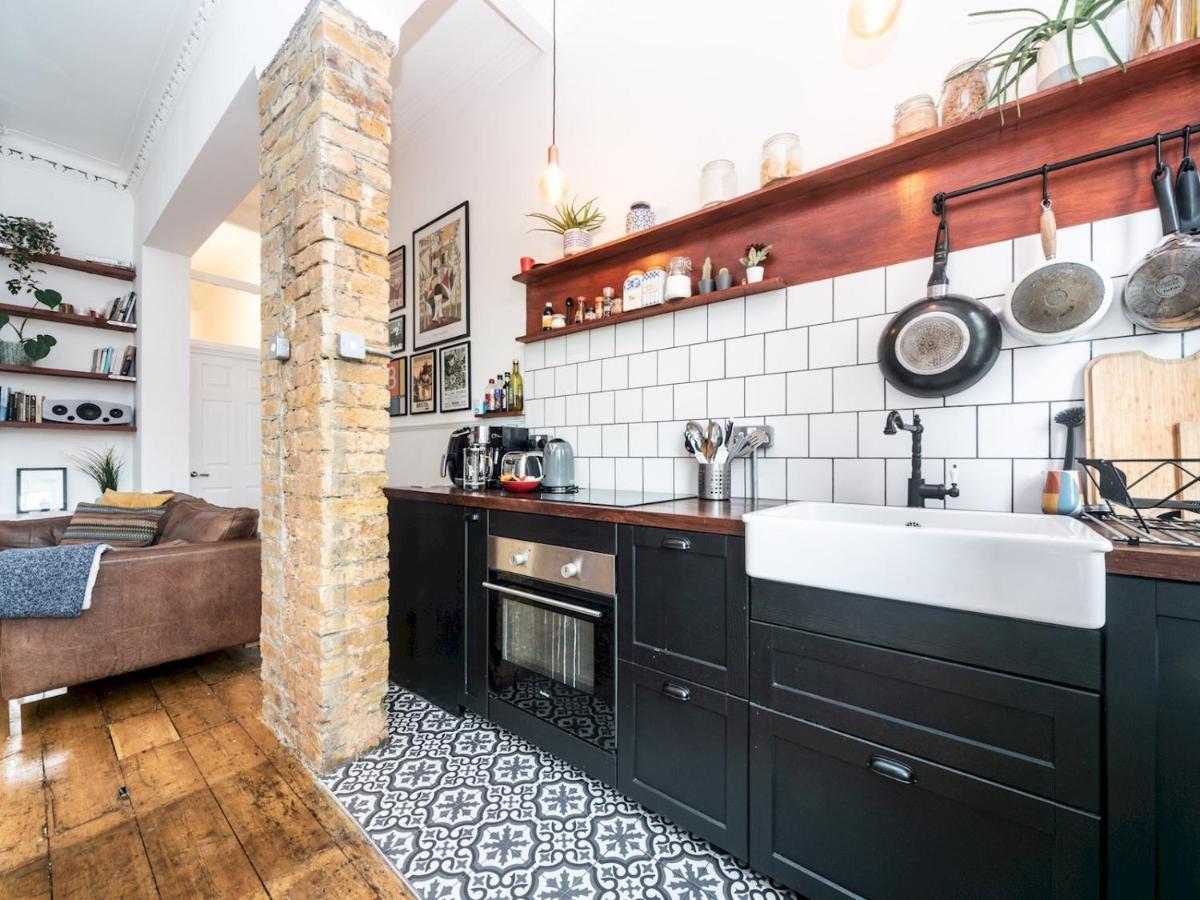 Pass The Keys Rustic And Quirky Flat In Charming Charlton Village ลอนดอน ภายนอก รูปภาพ