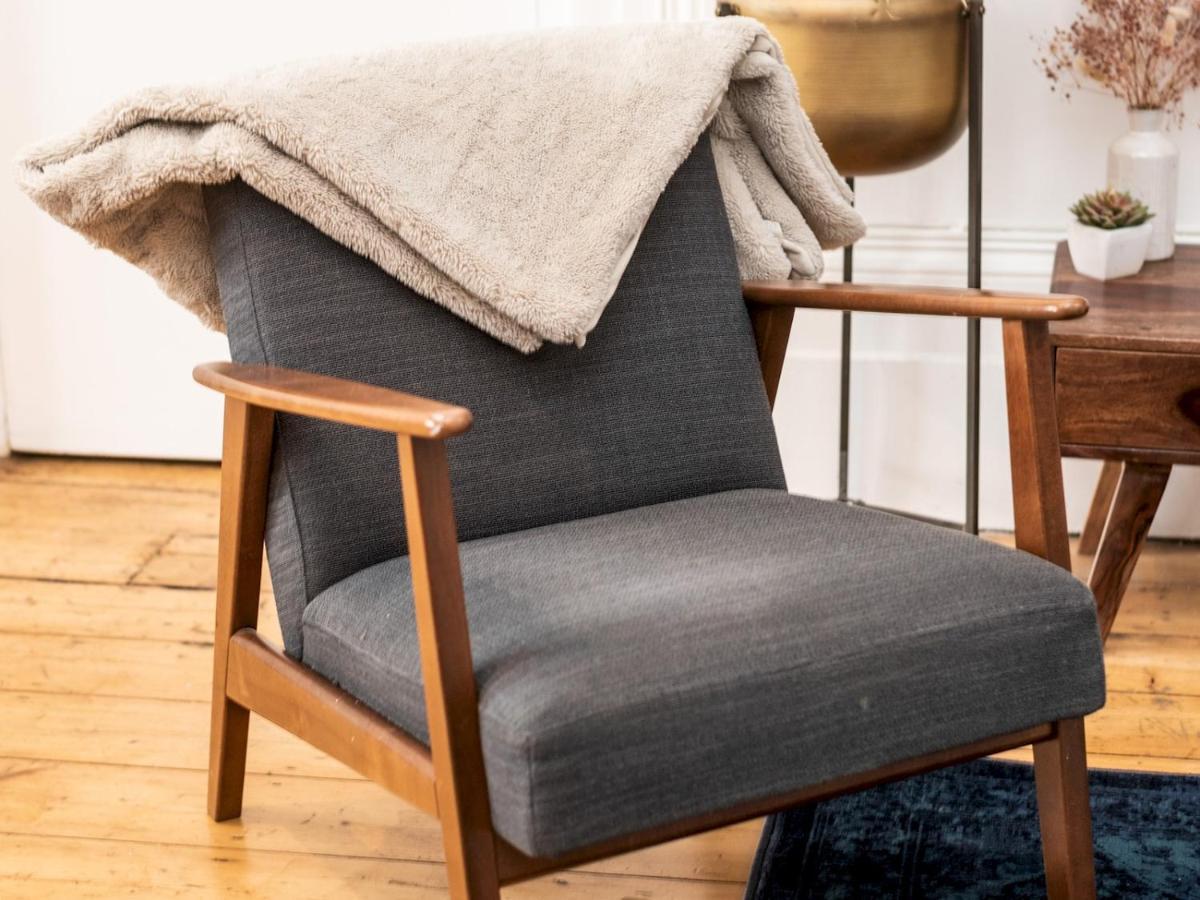 Pass The Keys Rustic And Quirky Flat In Charming Charlton Village ลอนดอน ภายนอก รูปภาพ