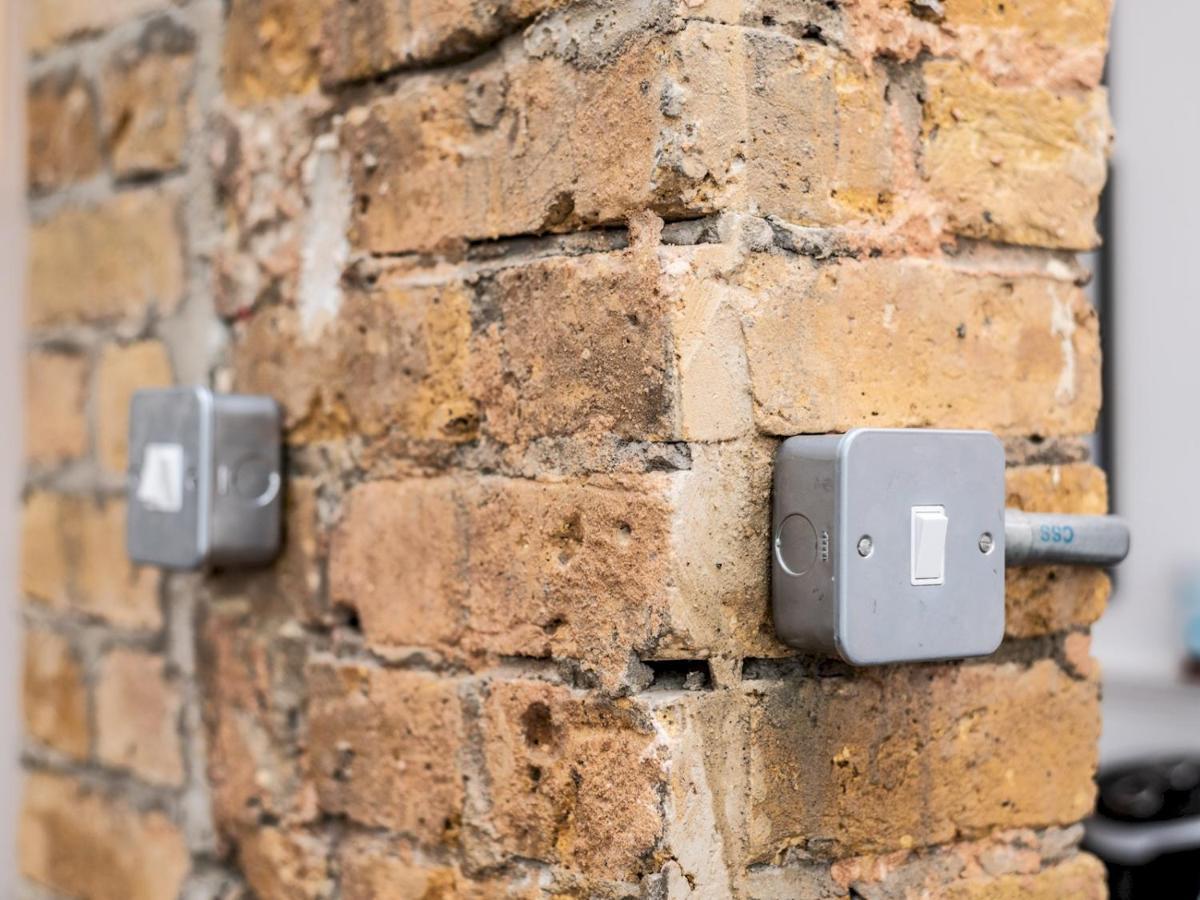Pass The Keys Rustic And Quirky Flat In Charming Charlton Village ลอนดอน ภายนอก รูปภาพ