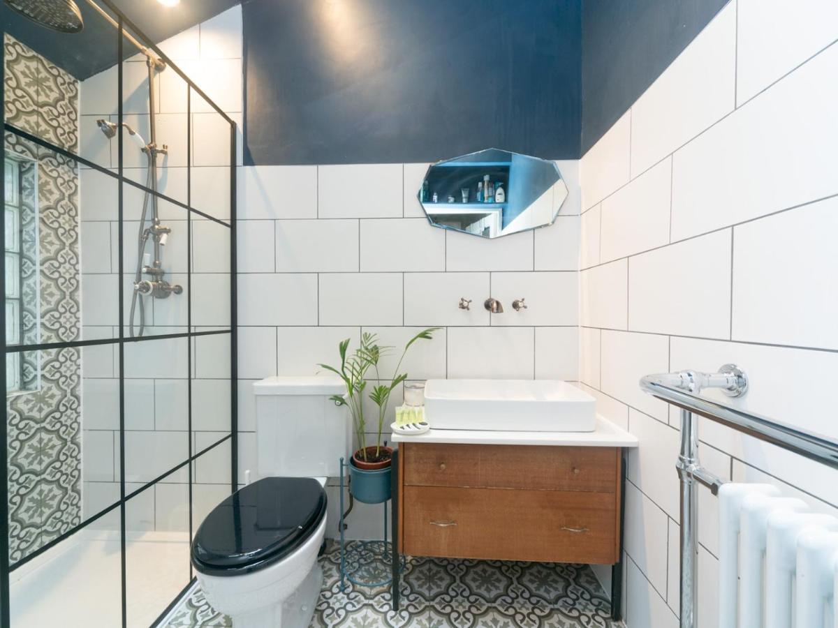 Pass The Keys Rustic And Quirky Flat In Charming Charlton Village ลอนดอน ภายนอก รูปภาพ