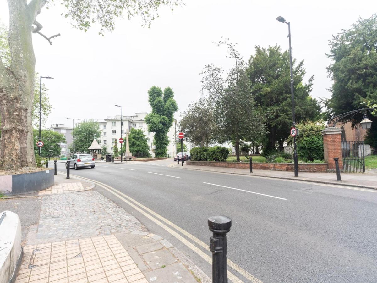 Pass The Keys Rustic And Quirky Flat In Charming Charlton Village ลอนดอน ภายนอก รูปภาพ