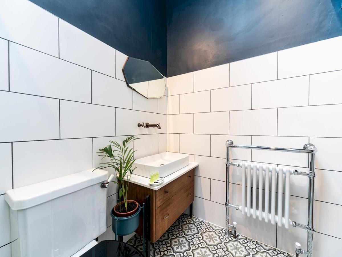 Pass The Keys Rustic And Quirky Flat In Charming Charlton Village ลอนดอน ภายนอก รูปภาพ