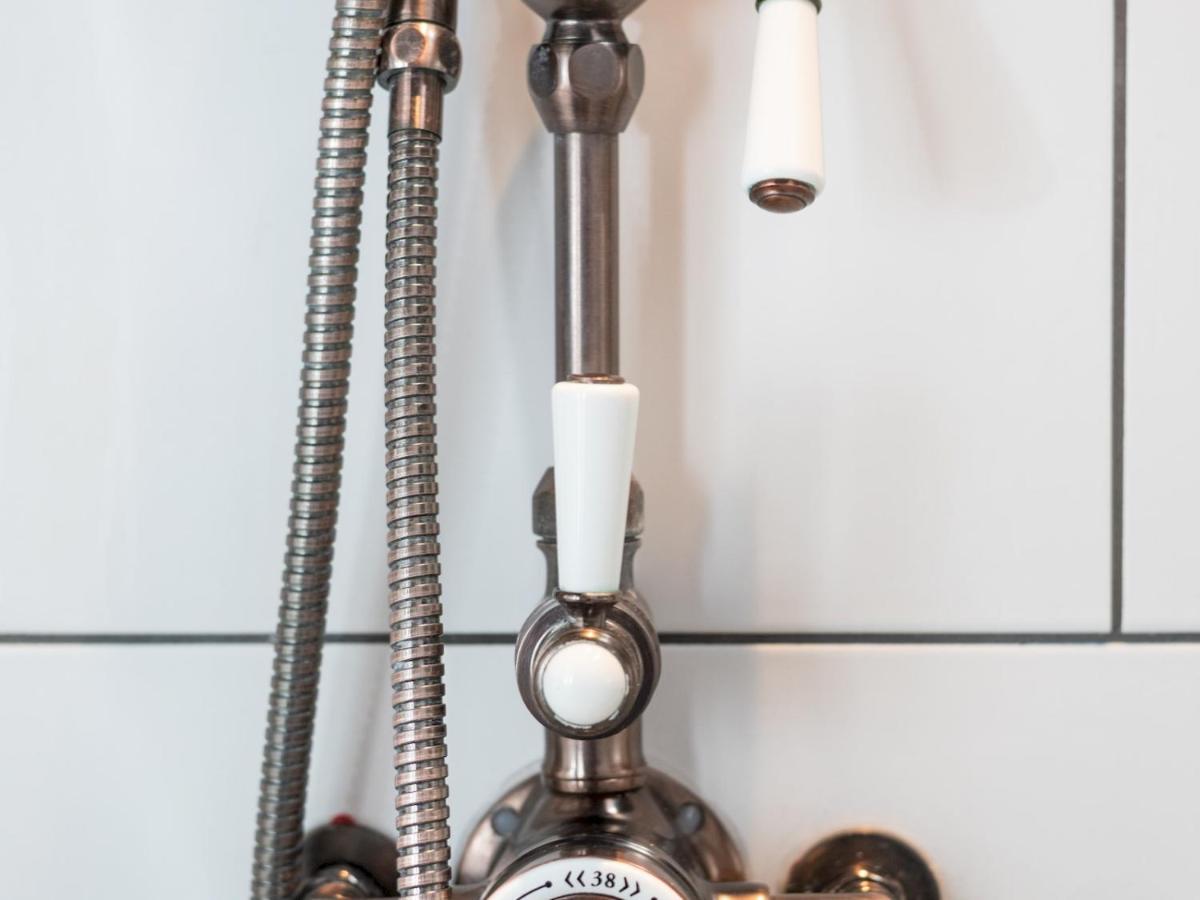 Pass The Keys Rustic And Quirky Flat In Charming Charlton Village ลอนดอน ภายนอก รูปภาพ